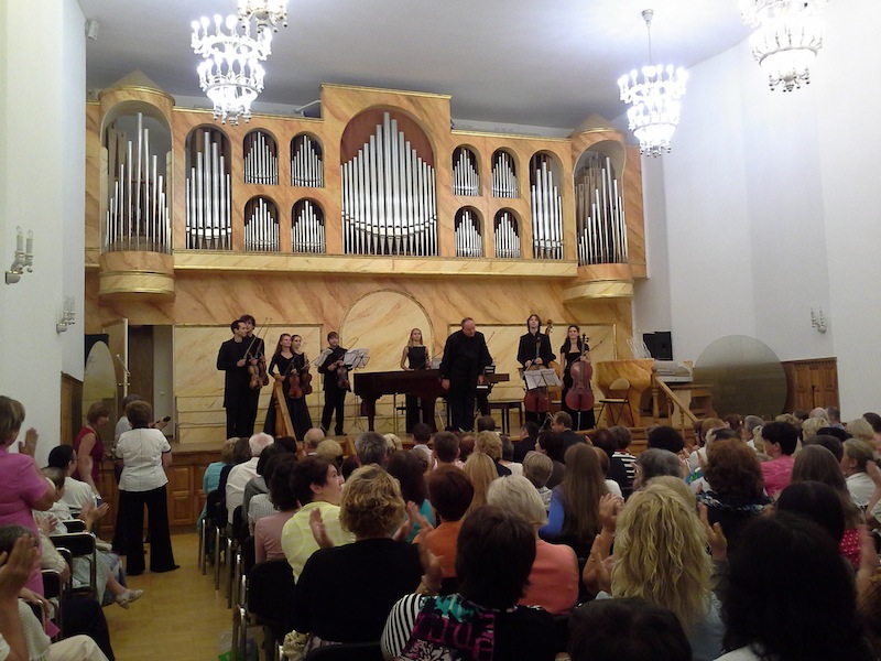 В Дубне прошел очередной концерт Александра Гиндина в рамках его подмосковного турне
